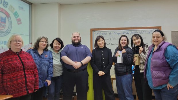 March KOTESOL teaching workshop attendees with presenter