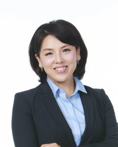 Lee Boyoung (image #1) Lee Boyoung (image #1)